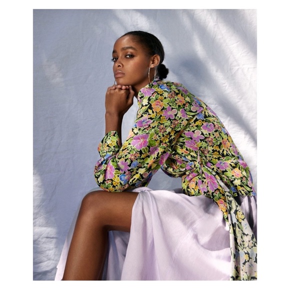 ✨HP✨New Zara Xs Black Purple Floral Wrap V Neck top blouse boho - Picture 2 of 6